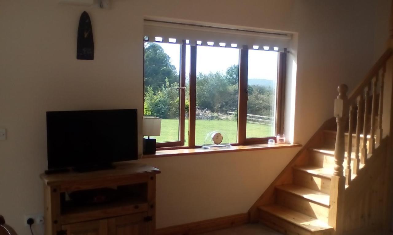 Larchlodge เอนนิส ภายนอก รูปภาพ
